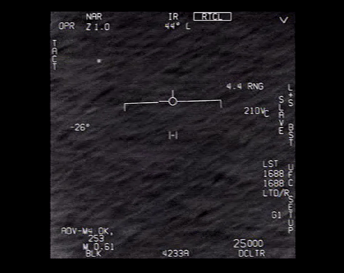 The Pentagon Makes History By Releasing 3 Official Navy Videos Showing UFOs The Pentagon Makes History By Releasing 3 Official Navy Videos Showing UFOs