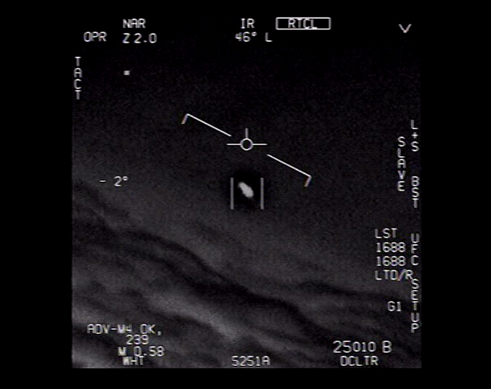 The Pentagon Makes History By Releasing 3 Official Navy Videos Showing UFOs The Pentagon Makes History By Releasing 3 Official Navy Videos Showing UFOs