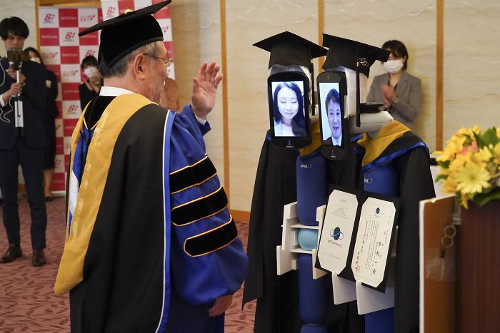 Japanese University Found A Genius Solution For Their Graduation Ceremony During The Coronavirus Pandemic