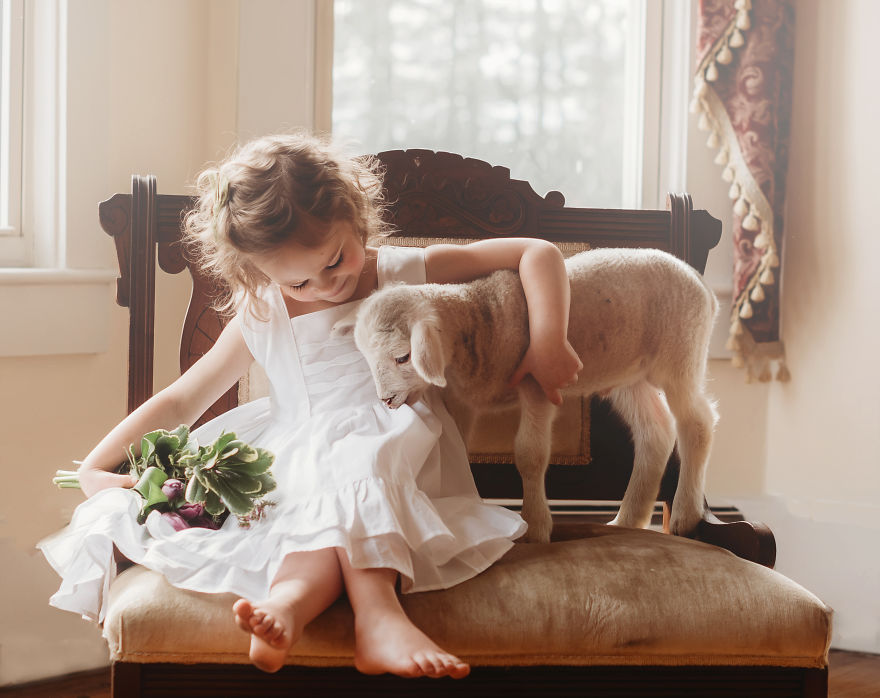 I Capture Children With Animals And Create Magical Moments.