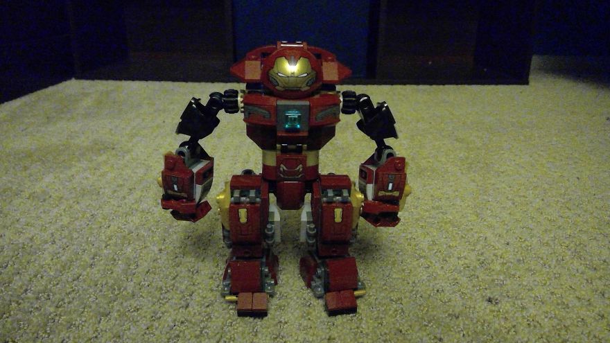 Avengers Hulk Buster