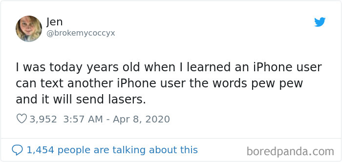 brokemycoccyx tweets about iPhone texting