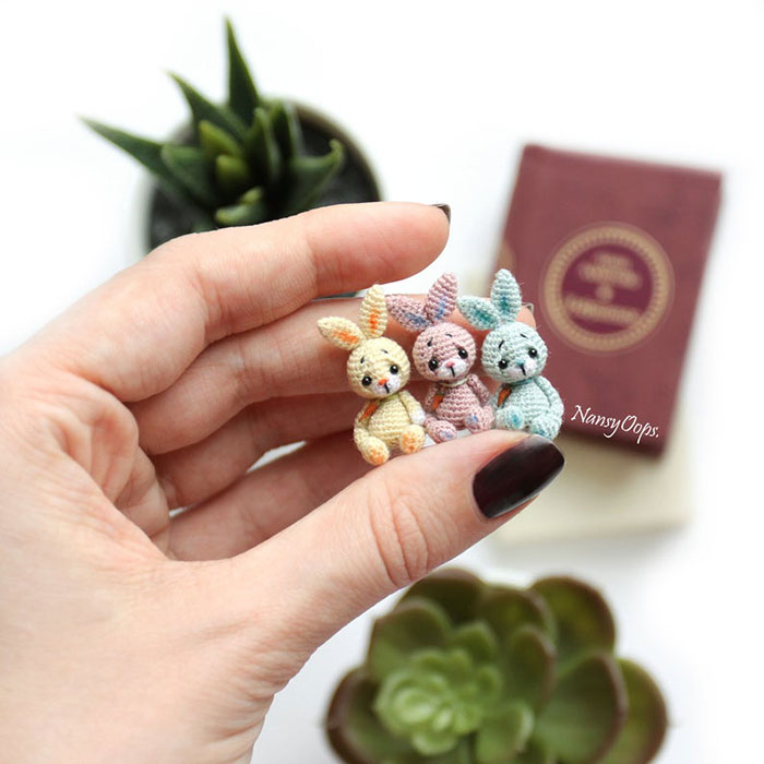 You Can Spend Quarantine By Crocheting The Tiniest Dragons That Will Make Your Desk Look Adorable You Can Spend Quarantine By Crocheting The Tiniest Dragons That Will Make Your Desk Look Adorable