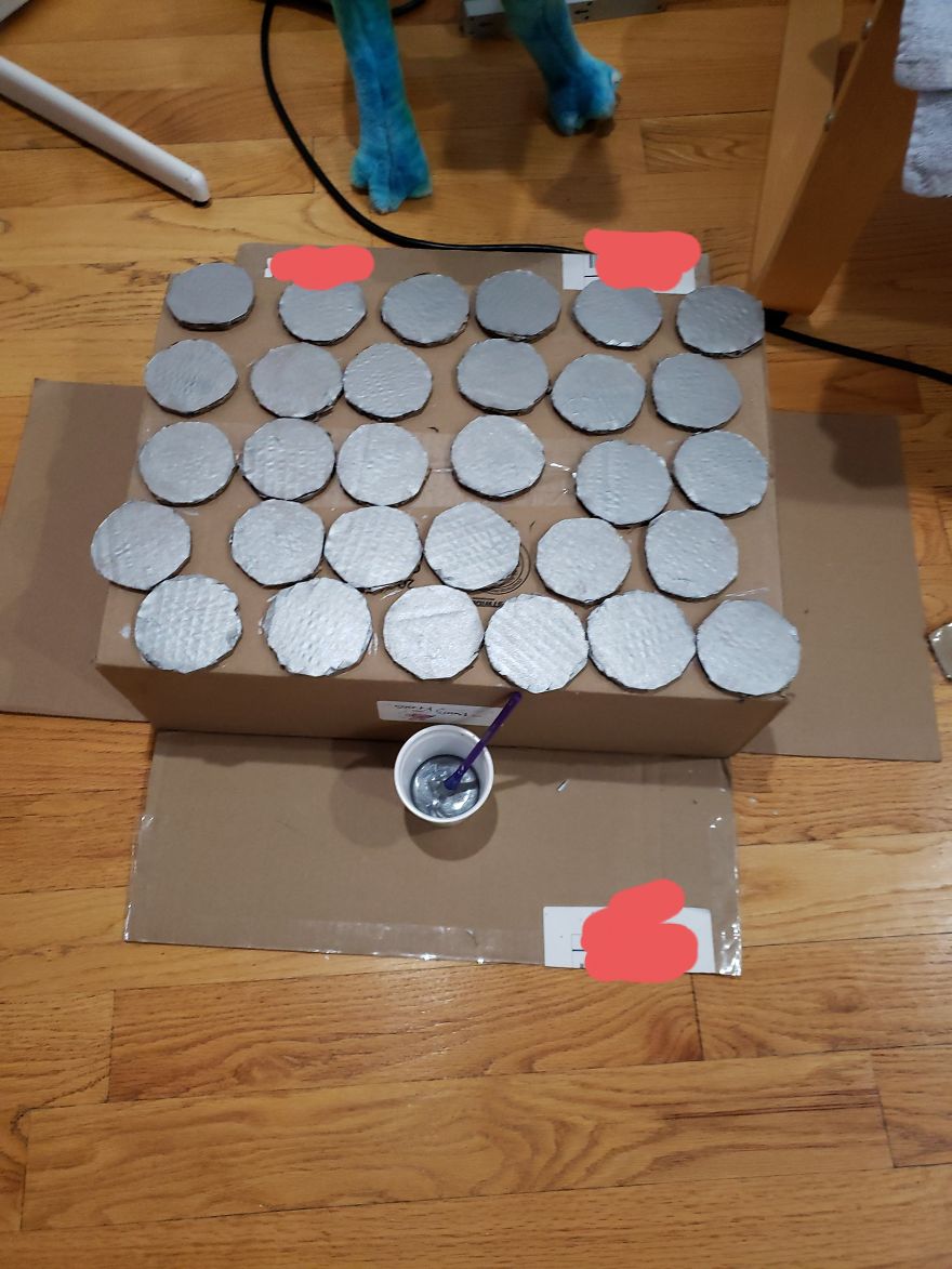 I Built This Dalek For My Cats Out Of Cardboard Boxes, And Topsy And Turvy Are Thrilled