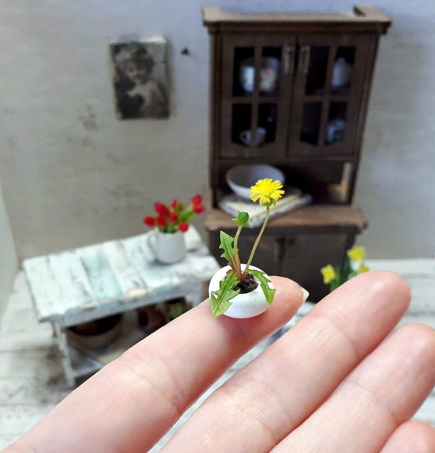A Russian Mother Of Three Has Become A Master Of Miniatures From Cold Porcelain