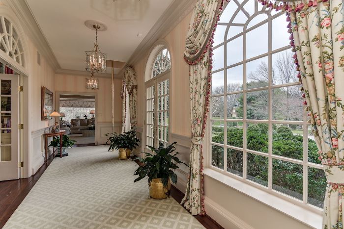 Person Finds A Listing For A House That Has A Fake City In Its Basement And You Can Only Guess Why