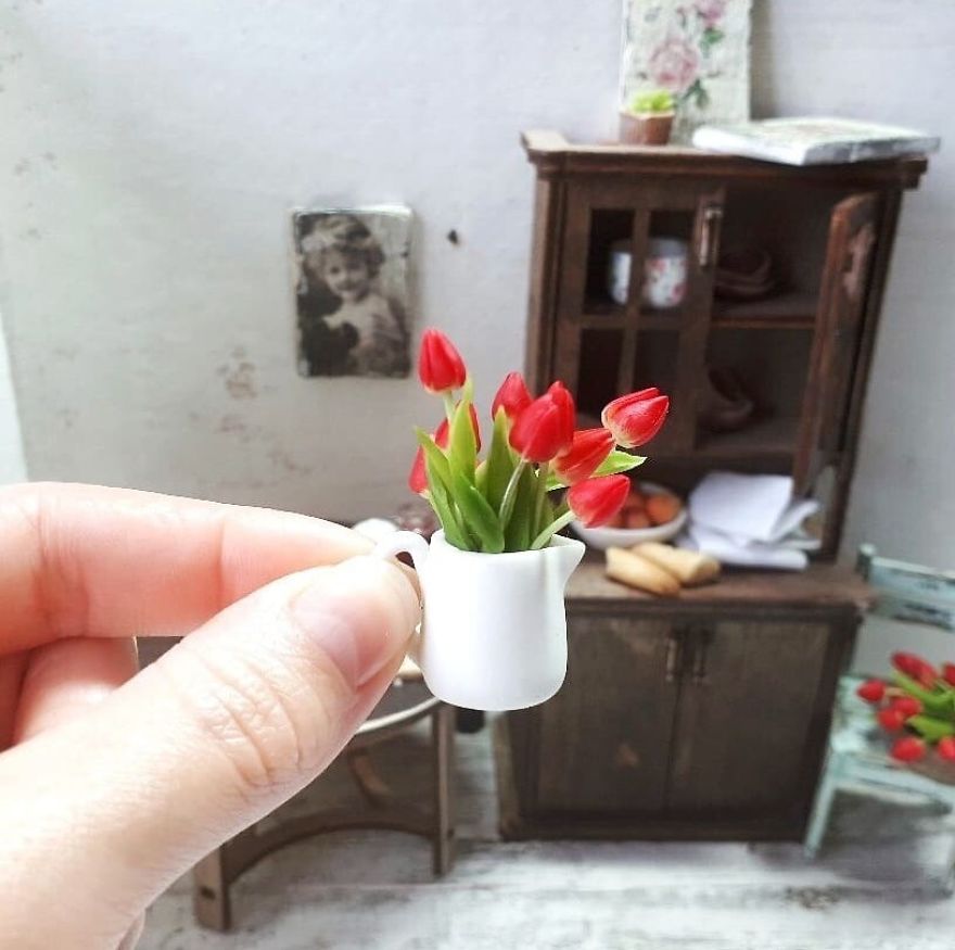 A Russian Mother Of Three Has Become A Master Of Miniatures From Cold Porcelain