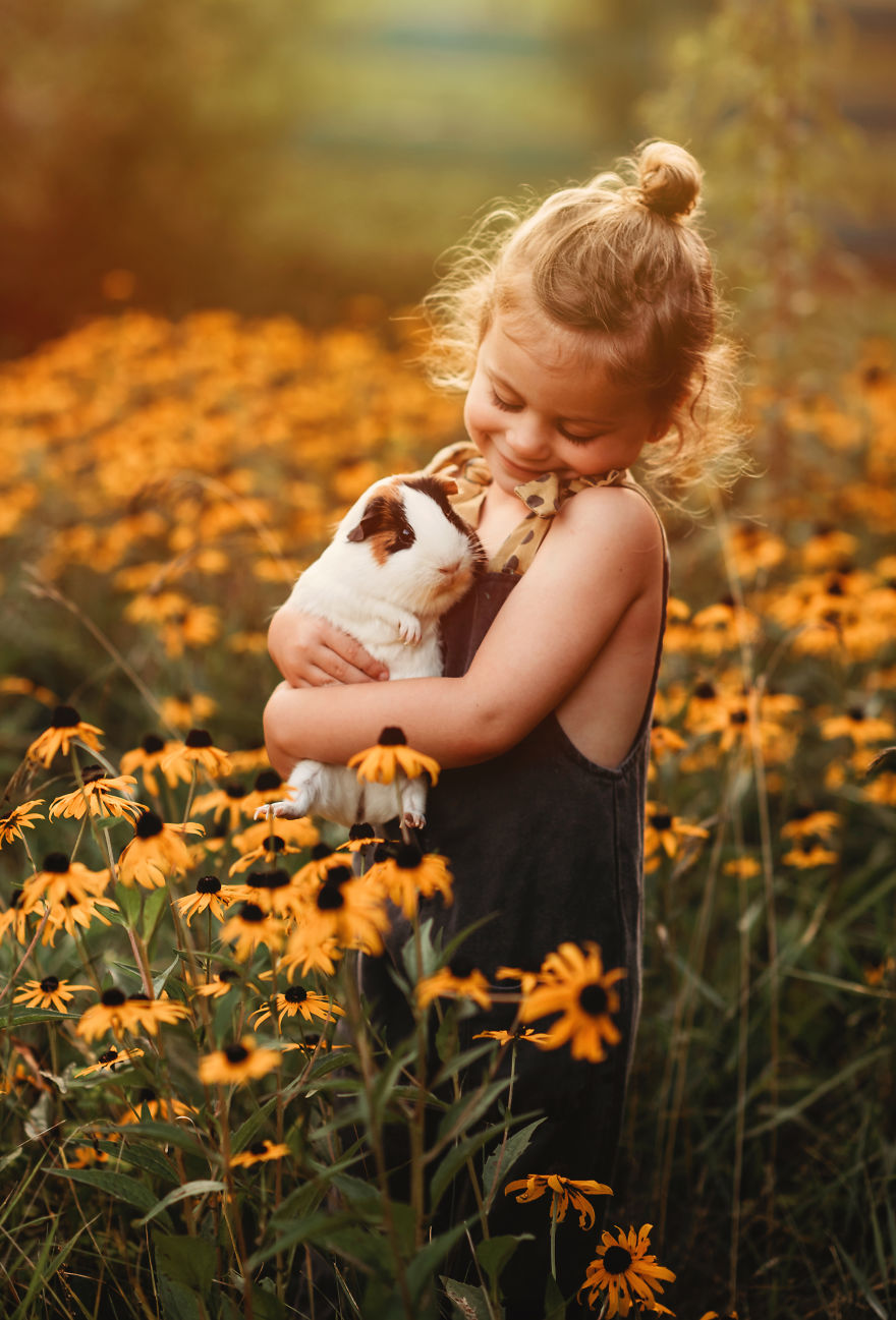 I Capture Children With Animals And Create Magical Moments.
