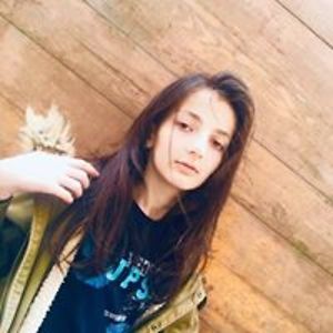 913520345786747 avatar