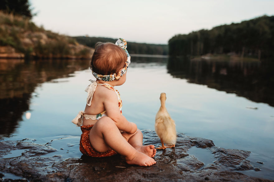 I Capture Children With Animals And Create Magical Moments.