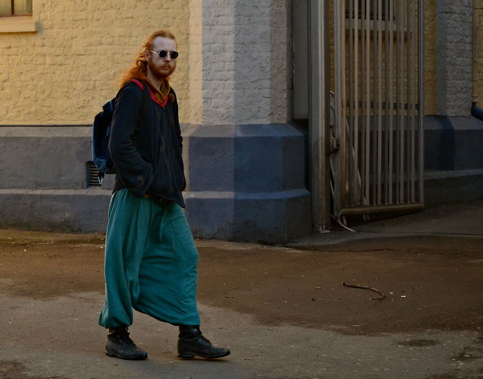 Men Share Their "Toxic Masculinity" Stories After This Guy Shares A Story Of How His Dad Was Told It's Rude To Cry At Funerals Men Share Their "Toxic Masculinity" Stories After This Guy Shares A Story Of How His Dad Was Told It's Rude To Cry At Funerals