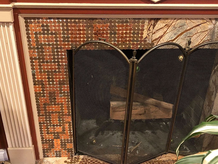 Artist Works On A DIY Project To Create This Stunning Mosaic Floor Out Of 7,500 Pennies Artist Works On A DIY Project To Create This Stunning Mosaic Floor Out Of 7,500 Pennies