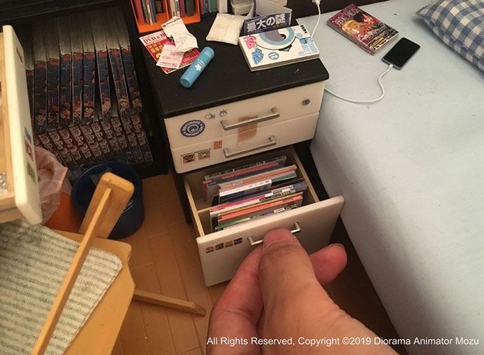 Handmade-Miniatures-Mozu-Studios