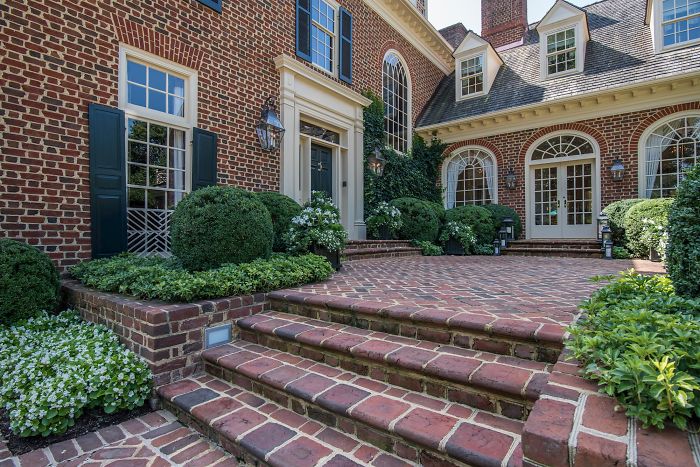 Person Finds A Listing For A House That Has A Fake City In Its Basement And You Can Only Guess Why