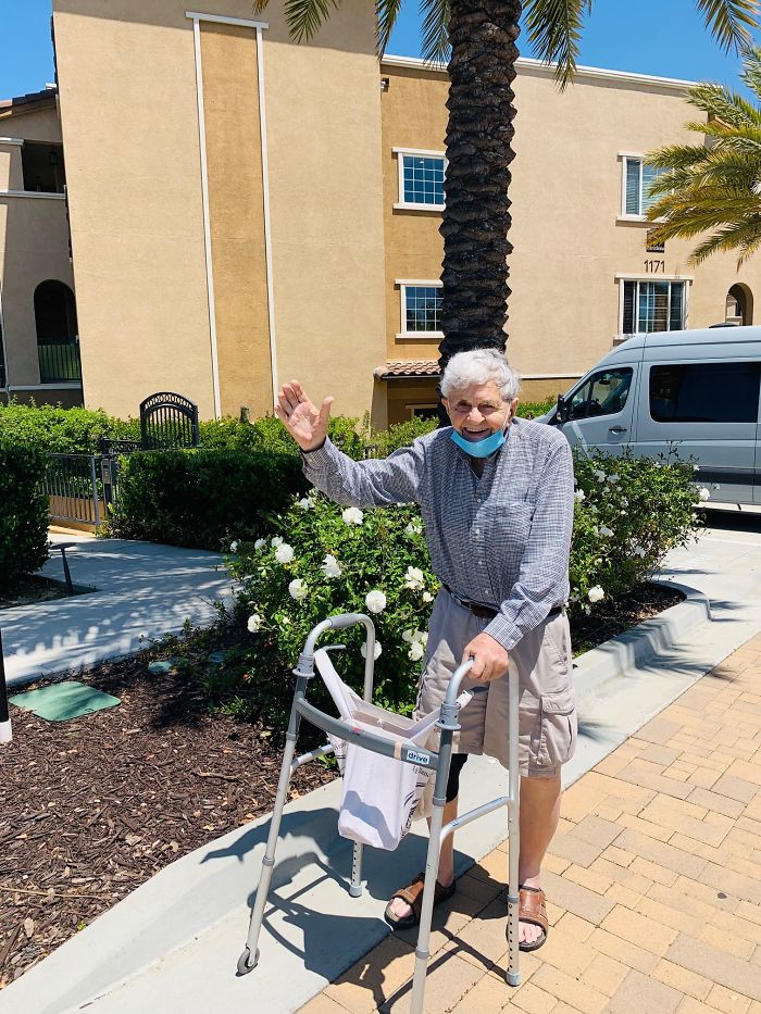 93 Y.O. Man Desperate To Keep Up The Tradition Of Sharing A Hershey's Bar With His Wife Every Night Despite Quarantine Decides To Hitchhike To The Store 93 Y.O. Man Desperate To Keep Up The Tradition Of Sharing A Hershey's Bar With His Wife Every Night Despite Quarantine Decides To Hitchhike To The Store