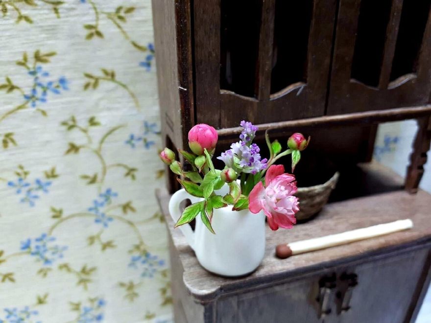 A Russian Mother Of Three Has Become A Master Of Miniatures From Cold Porcelain