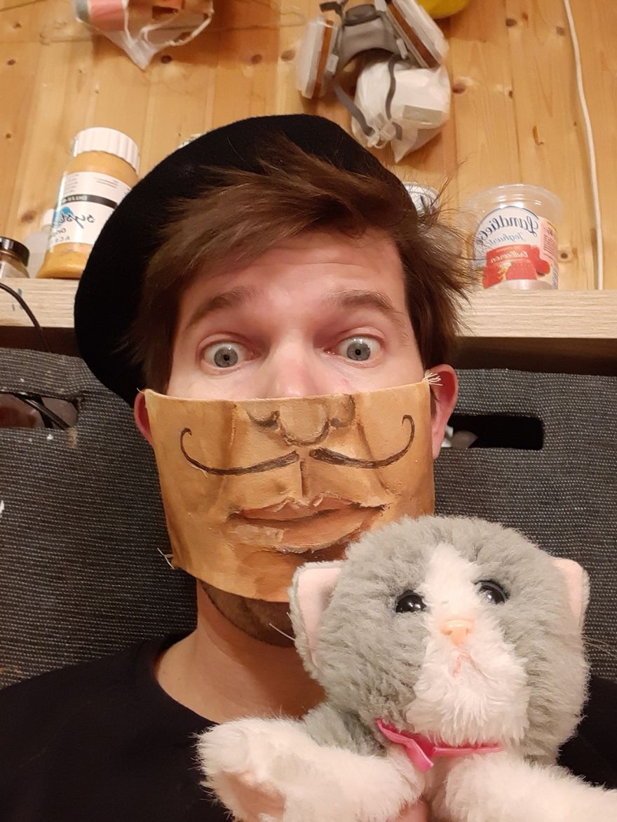 In Order Not To Let Creativity Die, The Artist Makes Fun Masks During Quarantine