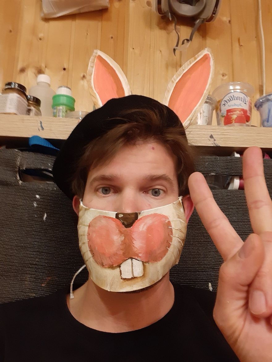 In Order Not To Let Creativity Die, The Artist Makes Fun Masks During Quarantine