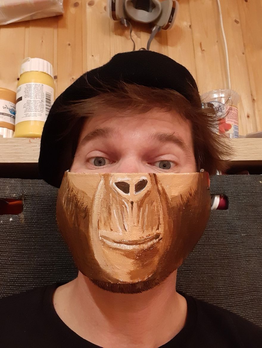 In Order Not To Let Creativity Die, The Artist Makes Fun Masks During Quarantine