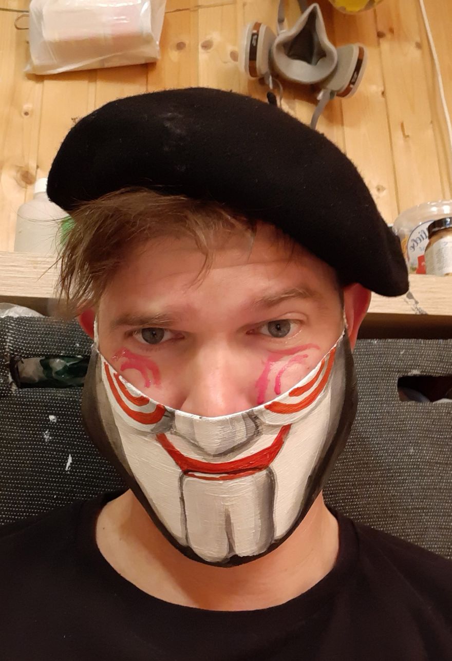 In Order Not To Let Creativity Die, The Artist Makes Fun Masks During Quarantine