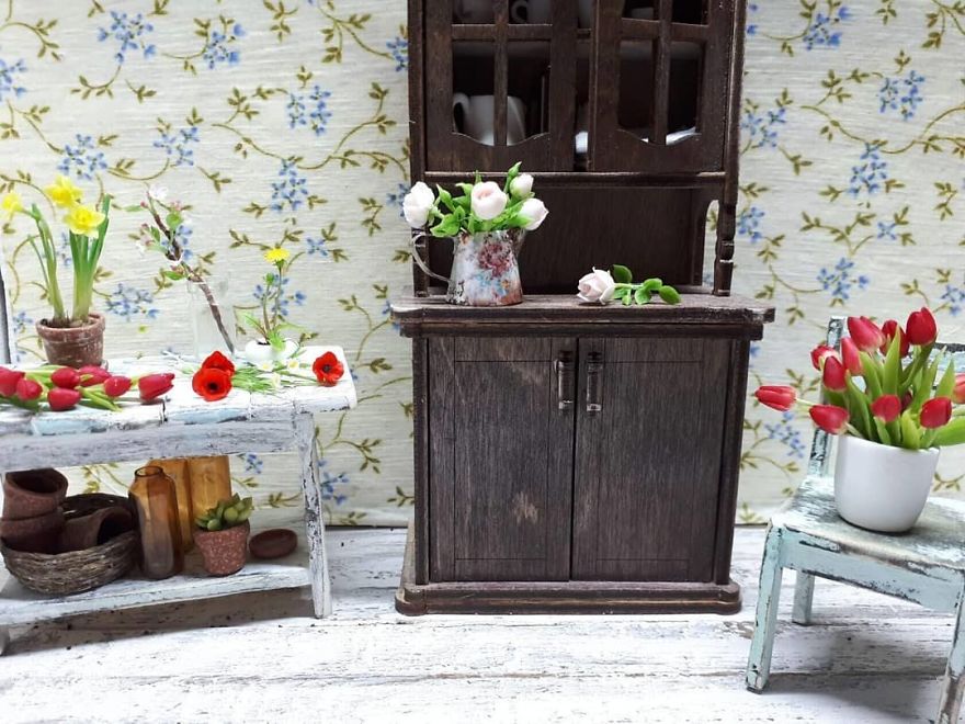 A Russian Mother Of Three Has Become A Master Of Miniatures From Cold Porcelain