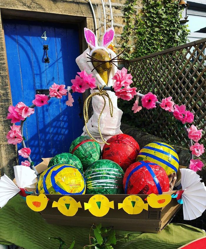 Gloria Is The Easter Bunny