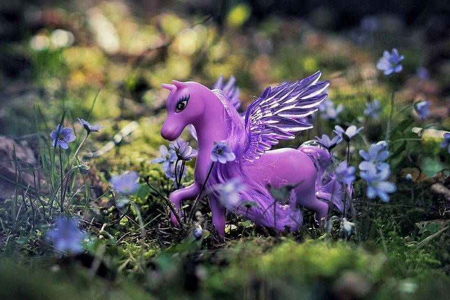 Mother Of 2 Captures The Magic World Of Toys During Quarantine