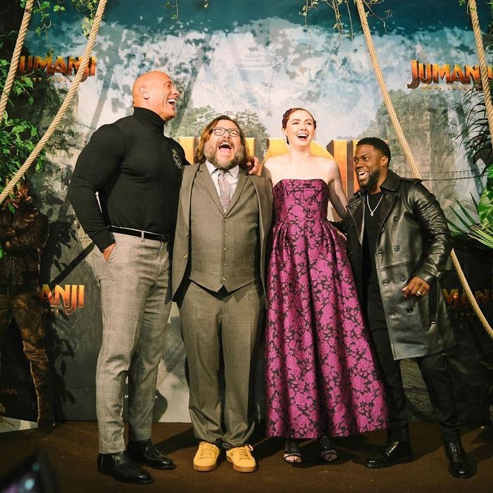 The Time He Was Having Fun Posing With The Cast Of Jumanji: The Next Level