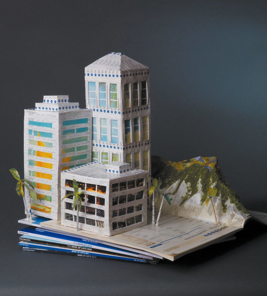 Artist Makes Amazing Sculptures Using Only Paper