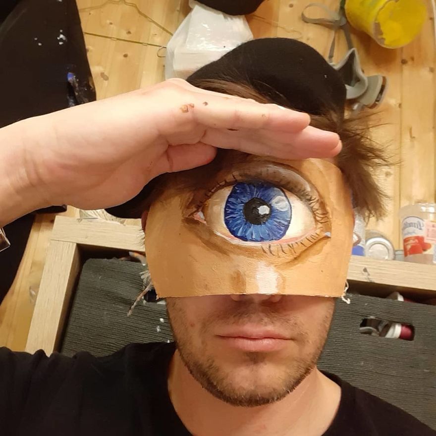 In Order Not To Let Creativity Die, The Artist Makes Fun Masks During Quarantine