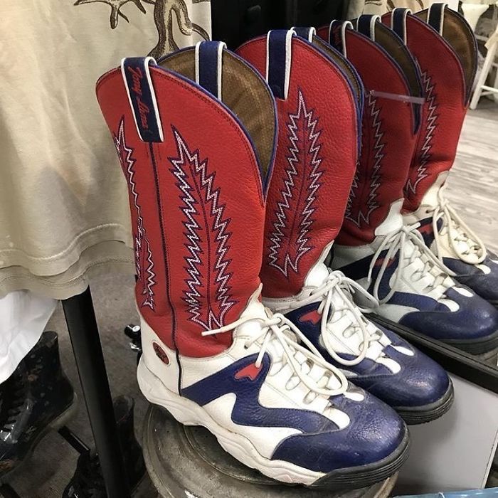 Funny-Thrift-Store-Art