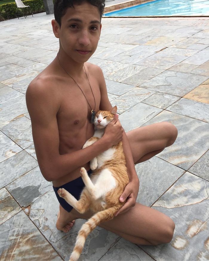 17-Year-Old Opens A Unique Animal Shelter And He Has Already Rescued 22 Dogs And 4 Cats 17-Year-Old Opens A Unique Animal Shelter And He Has Already Rescued 22 Dogs And 4 Cats