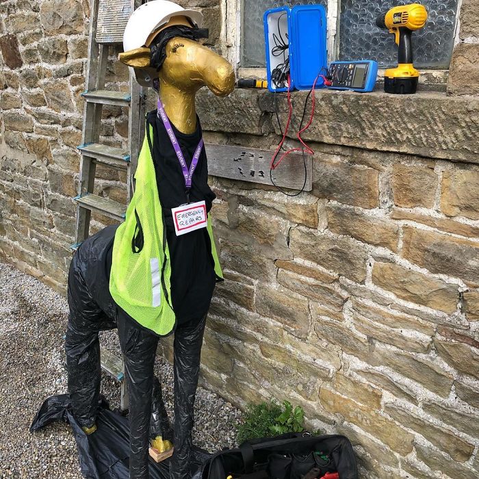 Gloria Would Like To Pay Special Tribute To The Many Key Workers