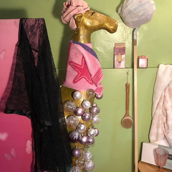 Gloria Decided To Luxuriate In A Delicious Bubble Bath