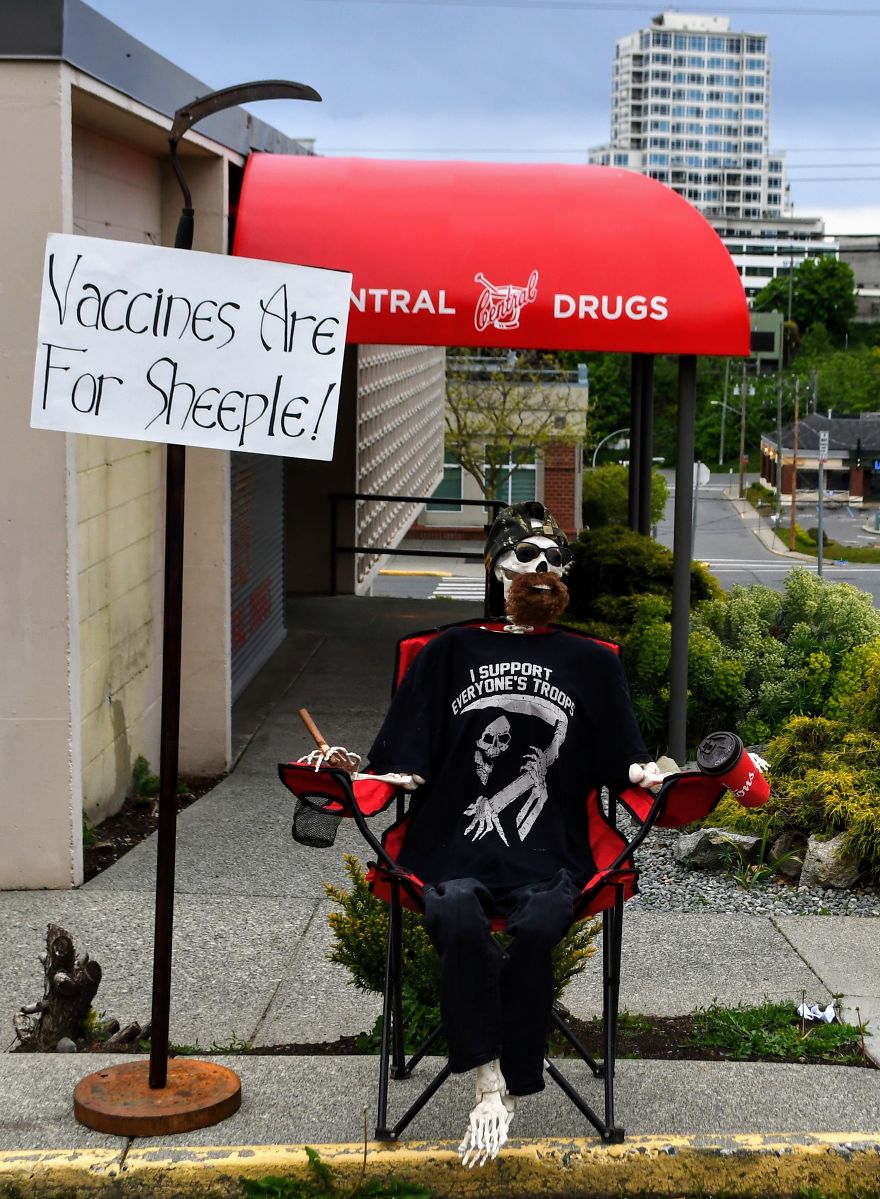 My Halloween Skeletons Became "Humerus" Counter Protestors My Halloween Skeletons Became "Humerus" Counter Protestors