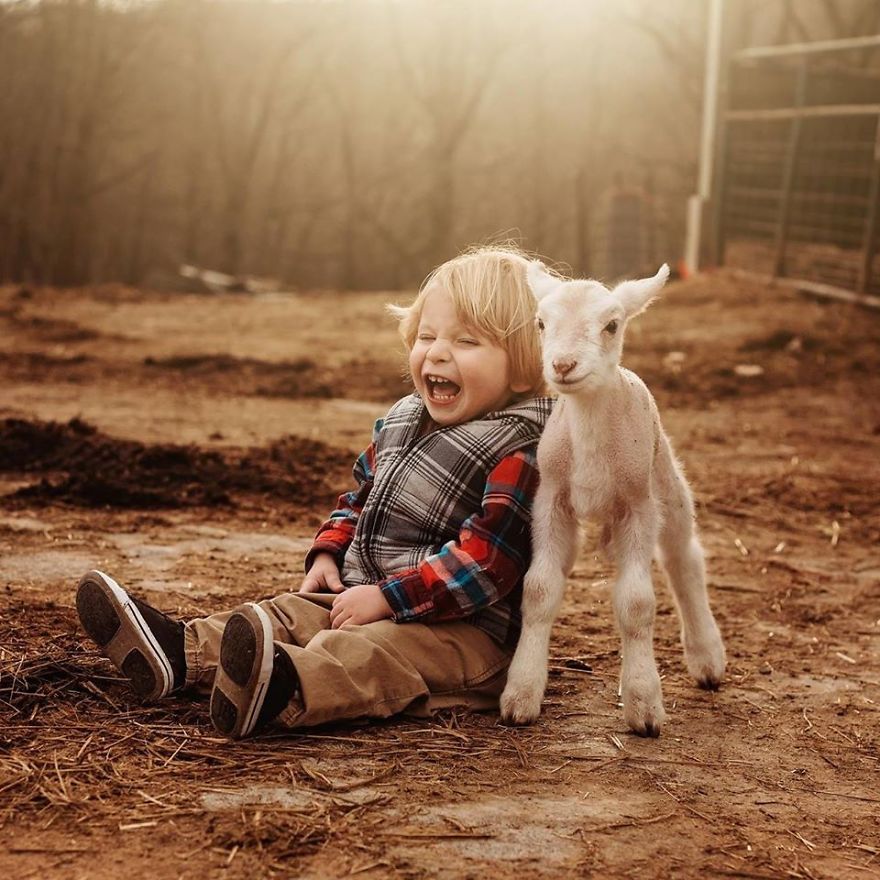 I Capture Children With Animals And Create Magical Moments.