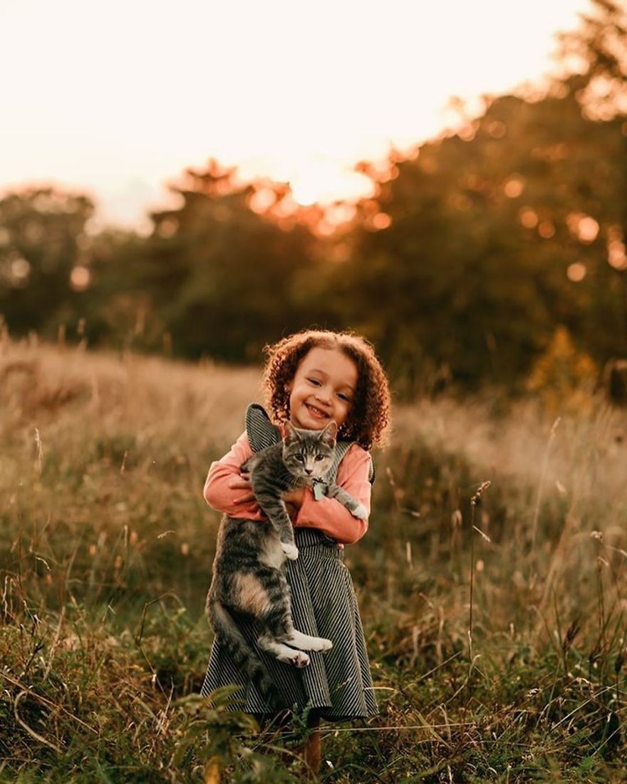 I Capture Children With Animals And Create Magical Moments.