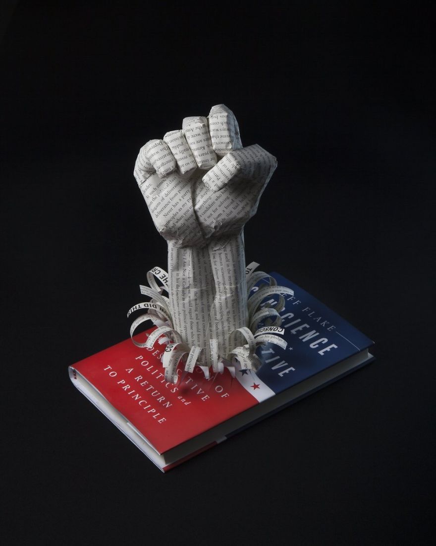 Artist Makes Amazing Sculptures Using Only Paper