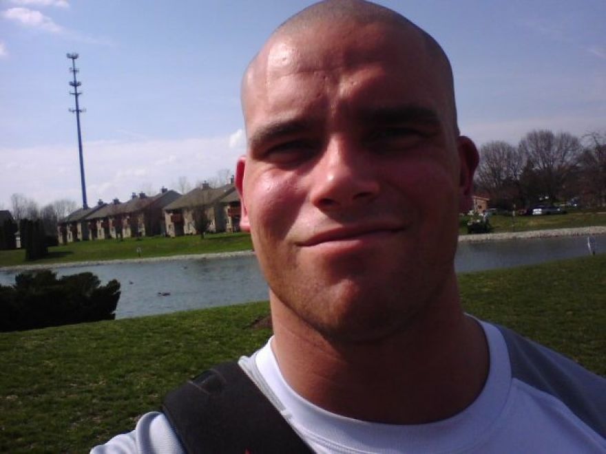 Ten Years Ago I Sent A Text To The Wrong Number And The Guy Who Replied Is Now My Husband!!