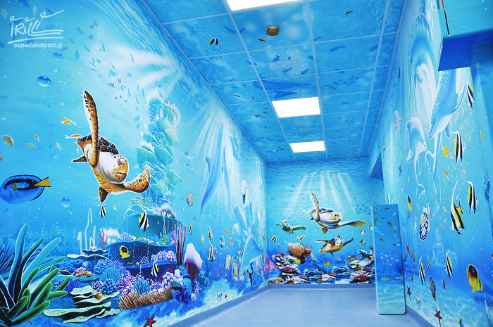 This Italian Painter Turns The Hospital's Walls Into An Enchanted Kingdom To Help Children Deal With Their Fears