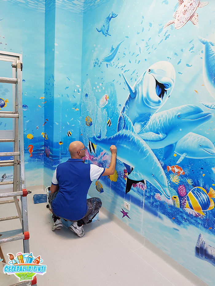 This Italian Painter Turns The Hospital's Walls Into An Enchanted Kingdom To Help Children Deal With Their Fears