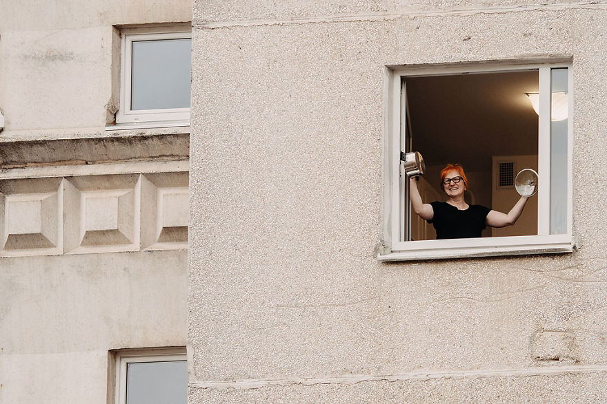 Kaunas' Courtyards Transform Into Stages As Various Artists Perform For Quarantined People