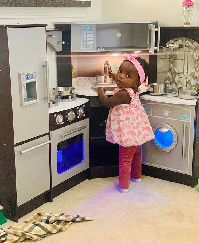 Dad's Honest Review On His Daughter's 'Restaurant' Goes Viral Dad's Honest Review On His Daughter's 'Restaurant' Goes Viral