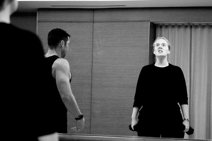 Adele Receives Criticism On Social Media After Losing 98 Pounds, But Her Personal Trainer Defends Her Adele Receives Criticism On Social Media After Losing 98 Pounds, But Her Personal Trainer Defends Her