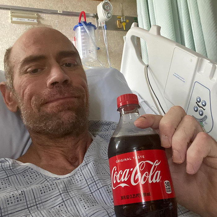 Man Shares An Eye-Opening Pic Showing What Covid-19 Did To Him After 6 Weeks In A Hospital