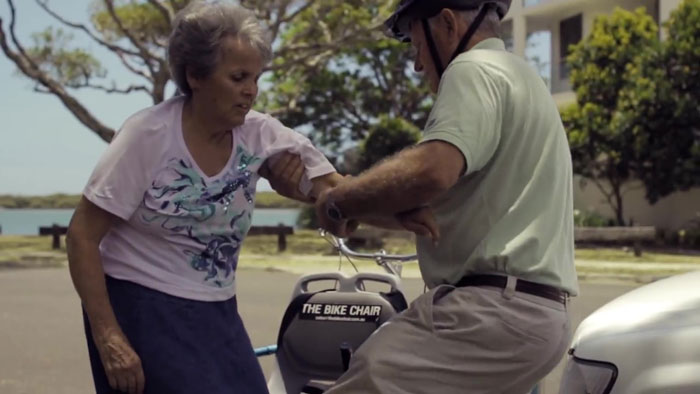 Husband Builds A Special Bike So He Can Continue Cycling With His Wife With Alzheimer’s And It’s Heartwarming Husband Builds A Special Bike So He Can Continue Cycling With His Wife With Alzheimer’s And It’s Heartwarming