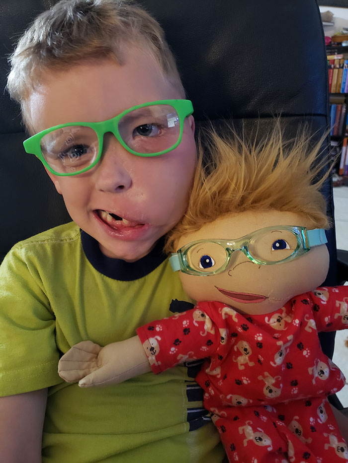 This Woman Is Creating Look-Alike Dolls For Kids With Disabilities And It&rsquo;s Touching Everyone&rsquo;s Hearts