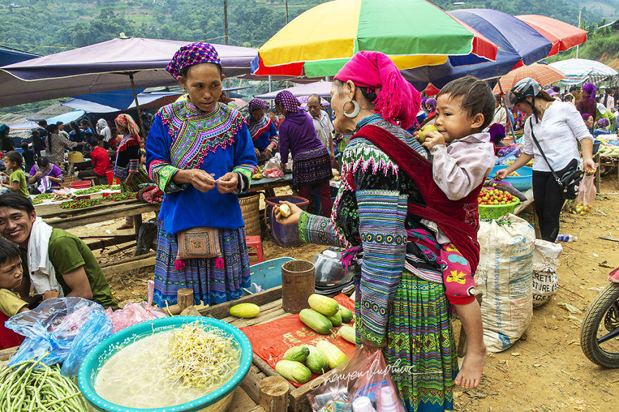 Can Cau Market - Amazing Market In Sapa