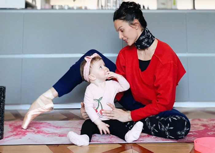 13 Secret Photos From Russian And American Ballerinas While They Stay At Home During Quarantine