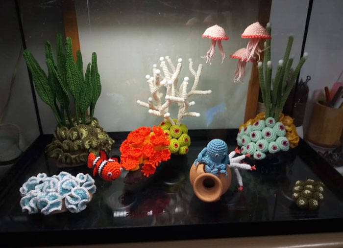 Italian Yarn Artist Created A Stunning Crocheted Aquarium Italian Yarn Artist Created A Stunning Crocheted Aquarium